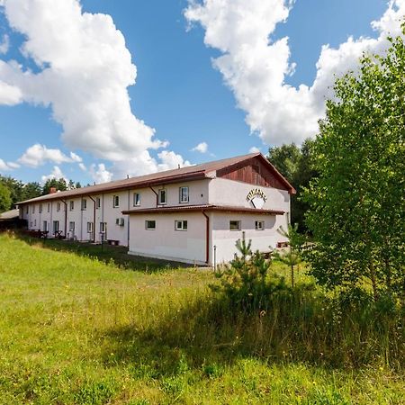 Viesu Nams “Dimantu Ferma” Ikskile Exterior foto