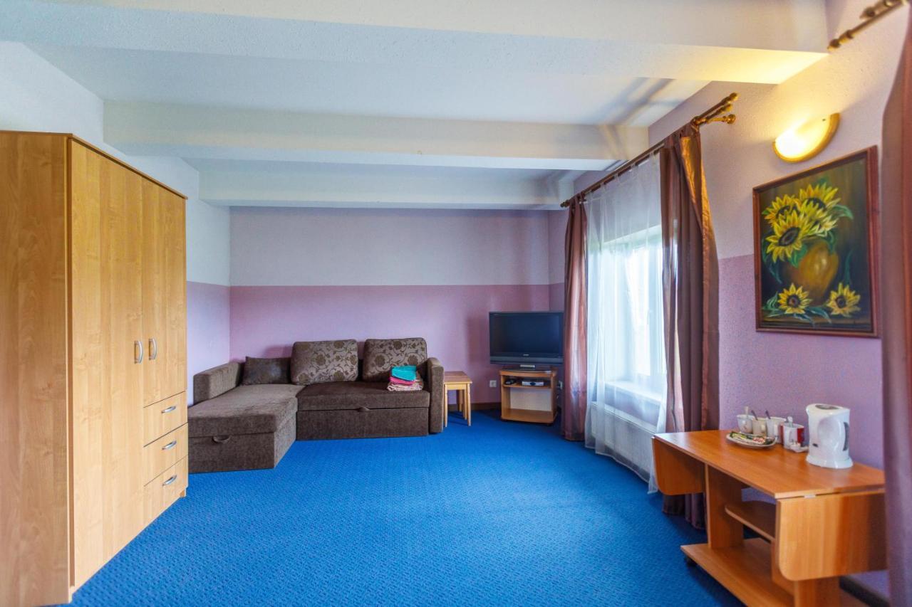Viesu Nams “Dimantu Ferma” Ikskile Exterior foto
